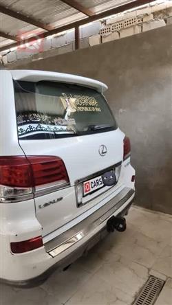 Lexus LX